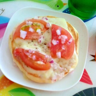 簡単☆トマトベネディクトパンケーキ